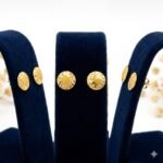 ⁦حلق عيار 18 الوزن 0.40 جرام⁩ - الصورة ⁦3⁩